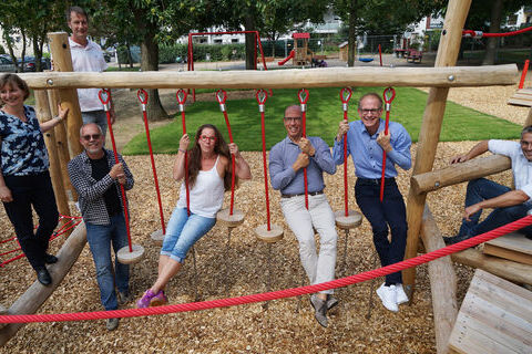 Spielplatzeinweihung im Volksgarten